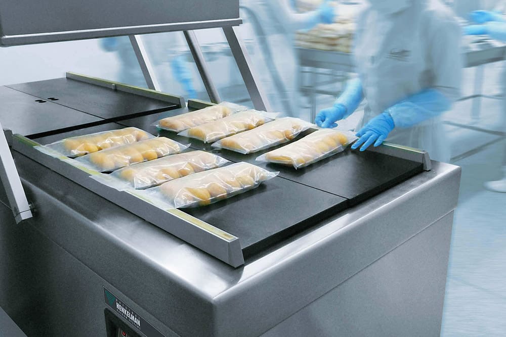 Food Processing Vacuum Packaging Machine